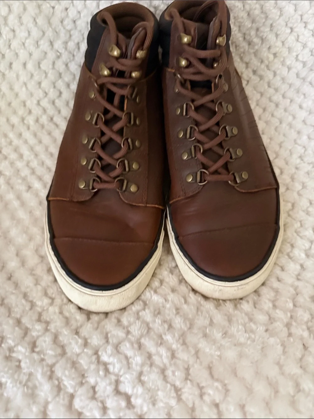 Men's 10.5 Ridgemont Outfitter Hiking Boots water resistant traction grip